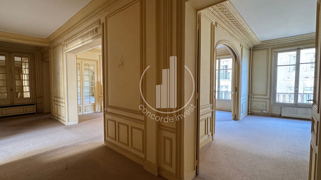 Apartment in Pereire-Malesherbes, Paris 17e Arrondissement, Paris 4 - 18929219