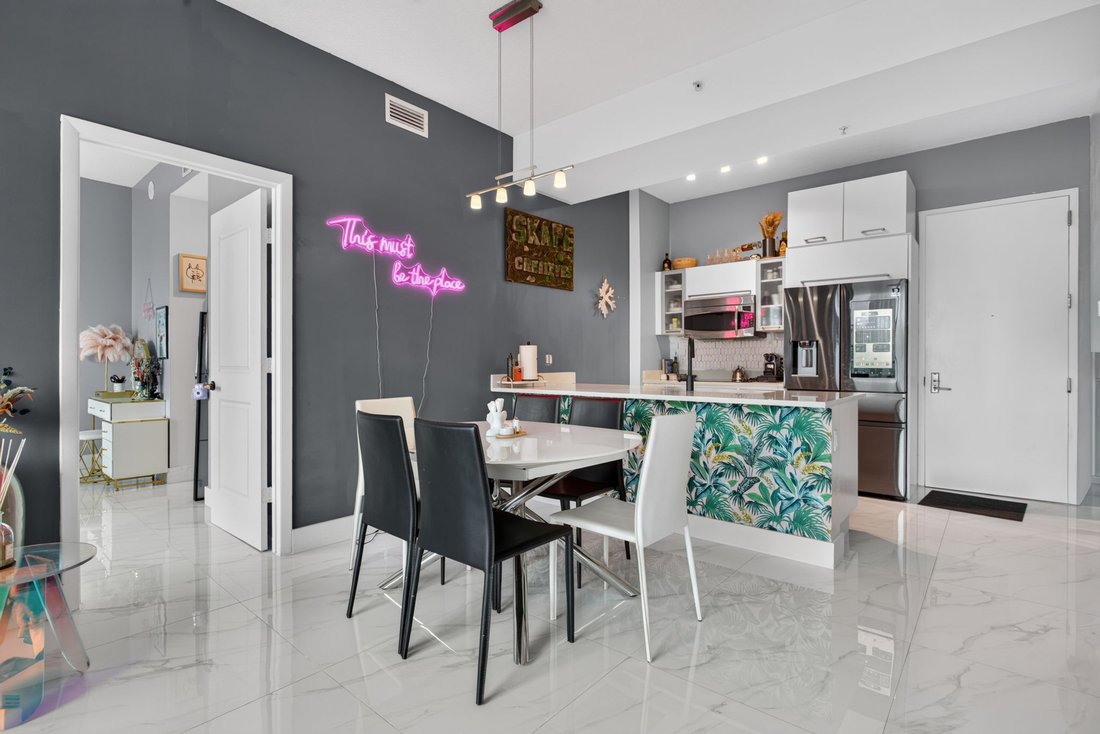 Condo in Miami, Florida, United States 3 - 18929475