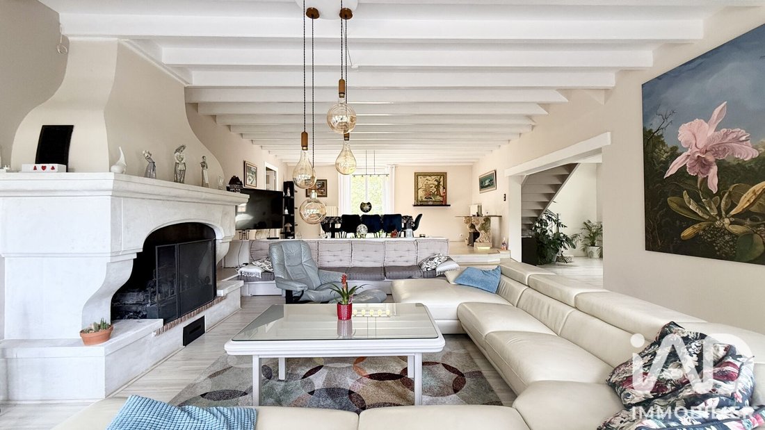 House in Aurec-sur-Loire, Auvergne-Rhône-Alpes, France 1 - 18930056
