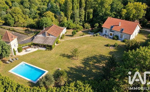 House in Foulayronnes, Nouvelle-Aquitaine, France 1
