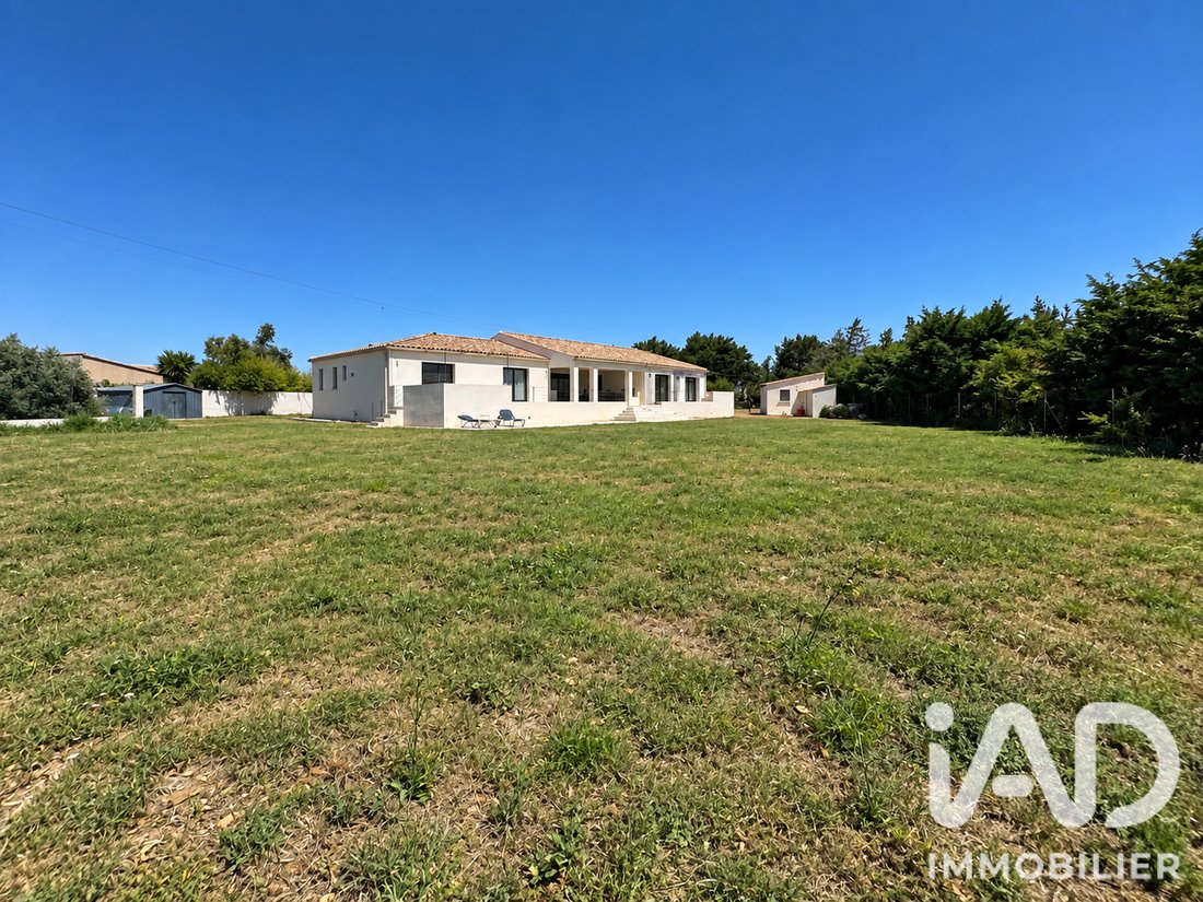 House in Arles, Provence-Alpes-Côte d'Azur, France 2 - 18337576