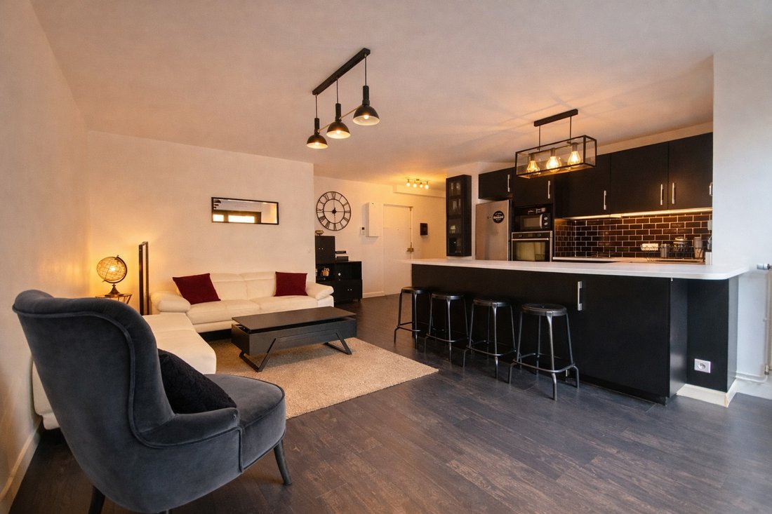 Apartment in Villiers-Cerdan, Levallois-Perret, France 5 - 18929611
