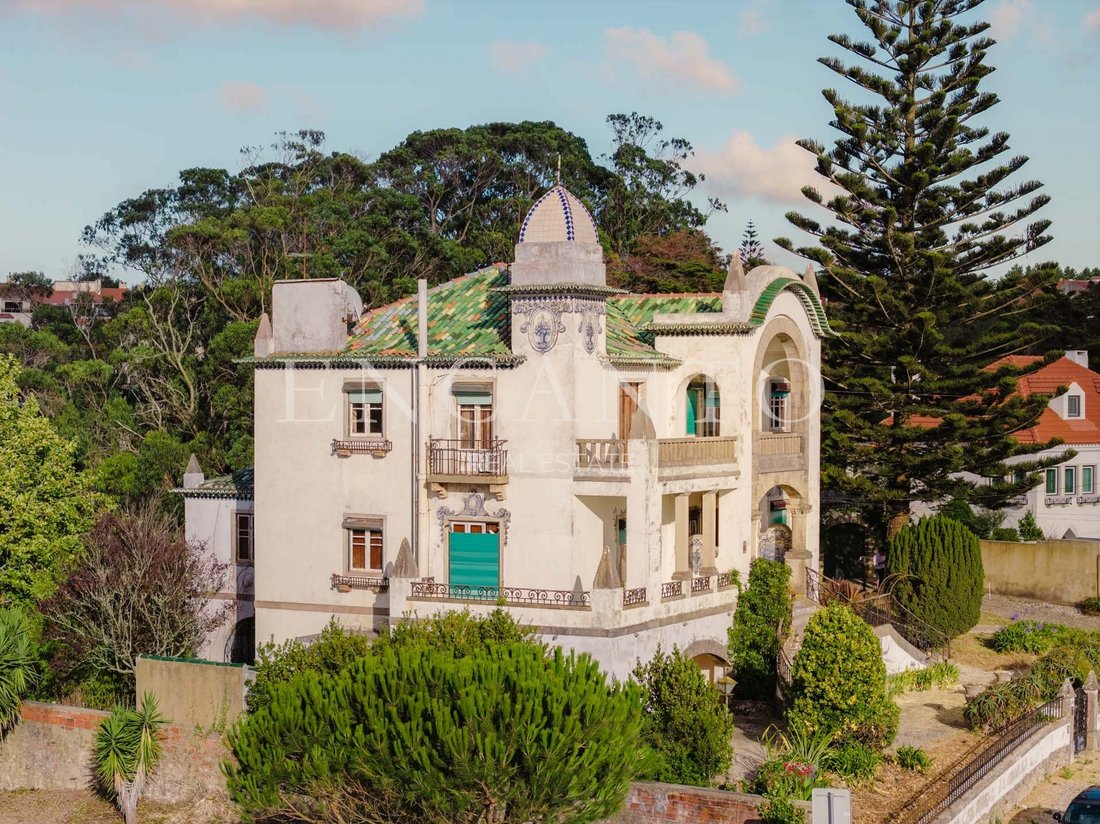Chateau in Sintra, Lisbon, Portugal 2 - 18929213