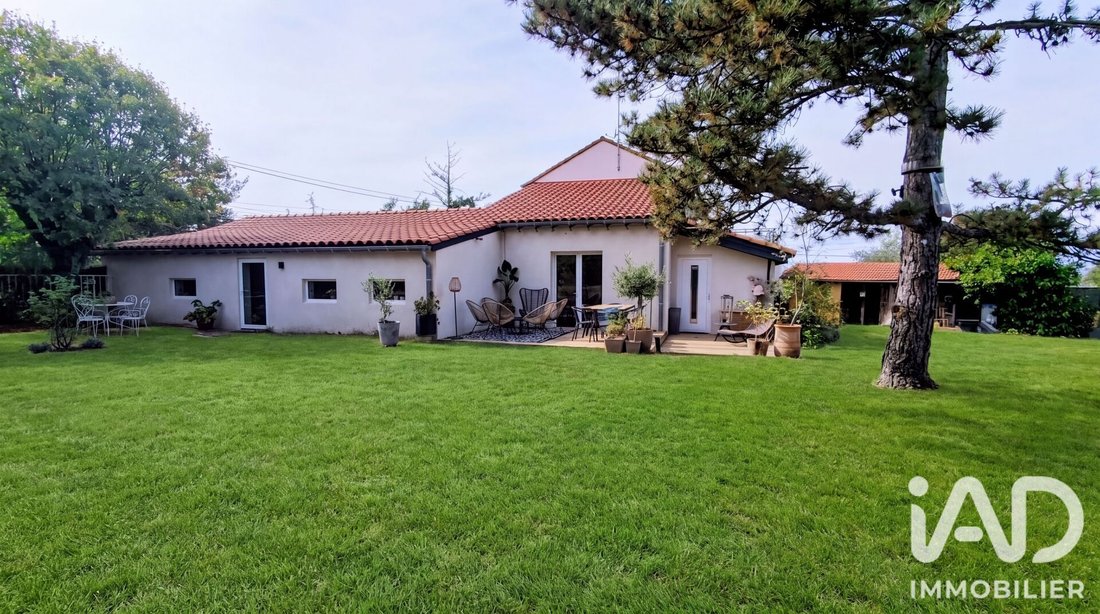 House in Grande Couronne, Saint-Just-Saint-Rambert, France 1 - 18930059
