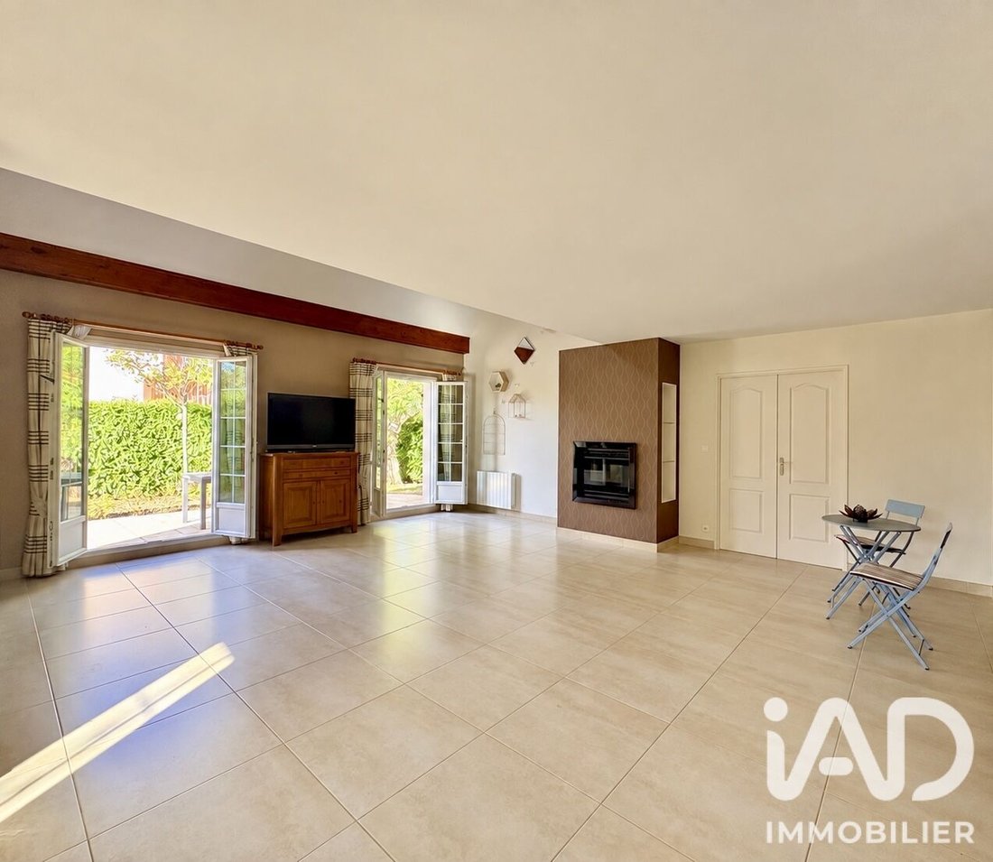 House in Bois de Notre Dame, Marolles-en-Brie, France 2 - 17658801