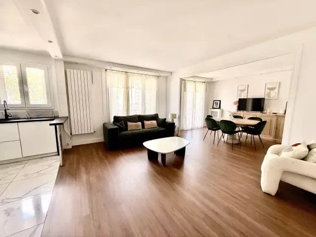 Apartment in Grange Aux Belles-Terrage, Paris 10e Arrondissement, Paris 3 - 16115850