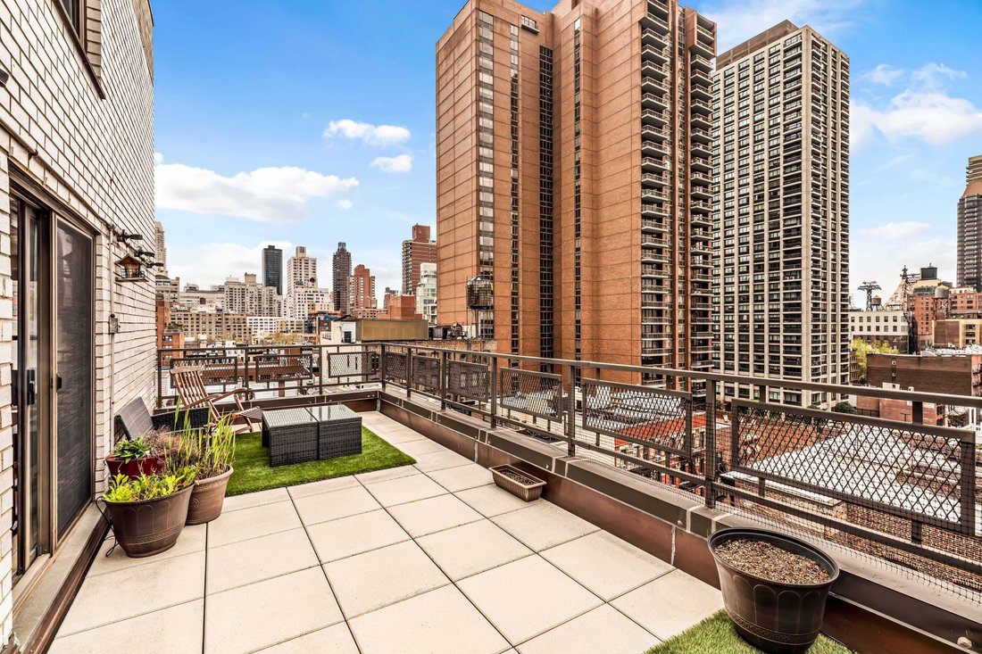 Co Op in New York, New York, United States 5 - 18929460