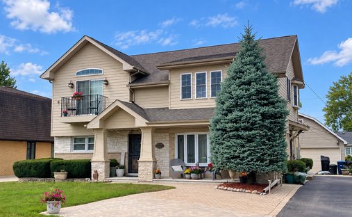 House in Des Plaines, Illinois, United States 1