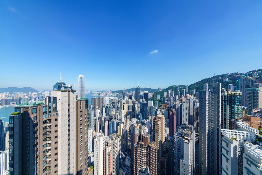 Apartment in Mid-Levels West, Hong Kong 1 - 18929459