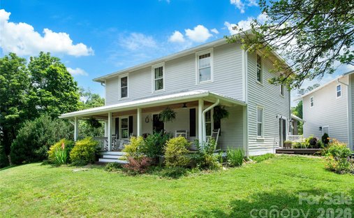 House in Leicester, North Carolina, United States 1