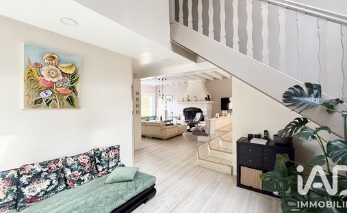 Haus in Aurec-sur-Loire, Auvergne-Rhone-Alpen, Frankreich 1