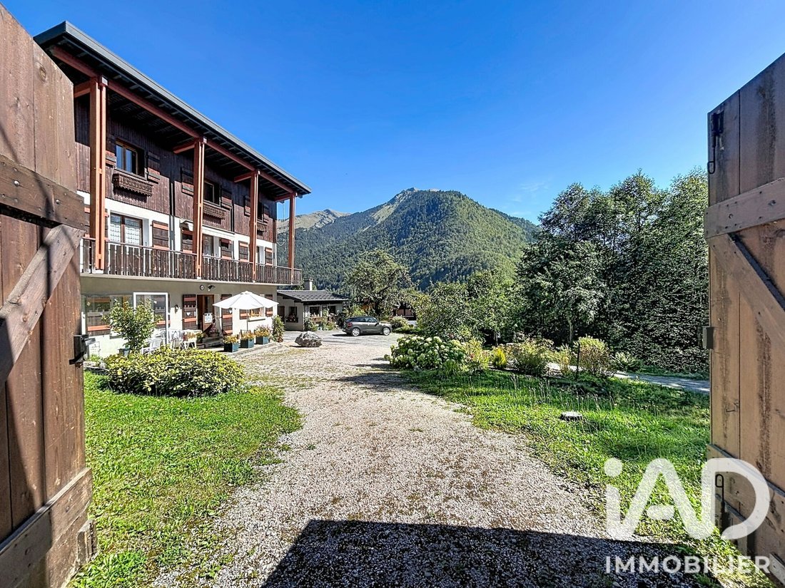 House in Essert-Romand, Auvergne-Rhône-Alpes, France 1 - 18930035