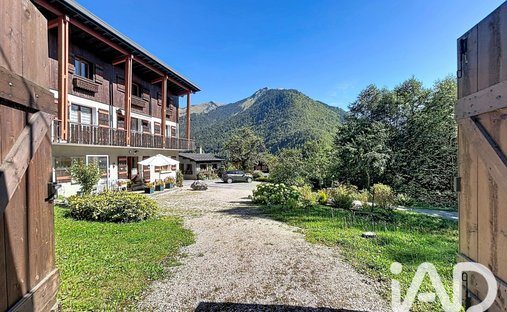 Maison à Essert-Romand, Auvergne-Rhône-Alpes, France 1