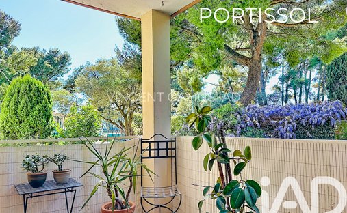 Apartment in Beaucours-La Gorguette-La Morvenede, Sanary-sur-Mer, France 1