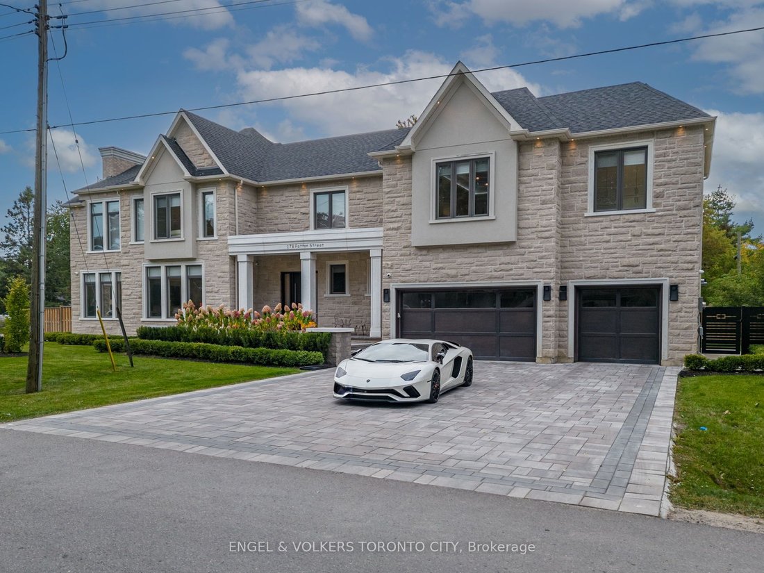 House in King, Ontario, Canada 3 - 18928819