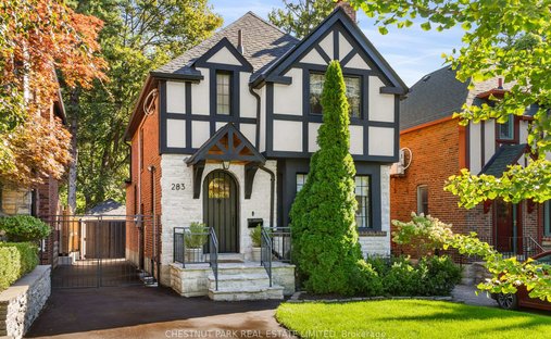 House in Toronto, Ontario, Canada 1