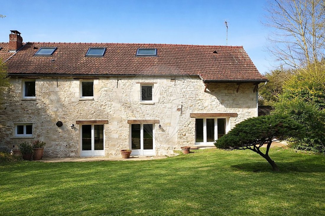 House in Senlis, Hauts-de-France, France 2 - 18929332