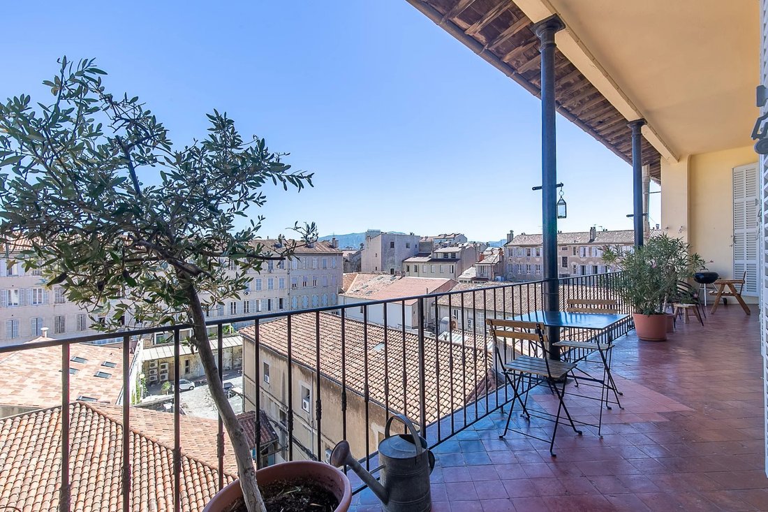 Apartment in Castellane, 6e Arrondissement, Marseille 1 - 18929127