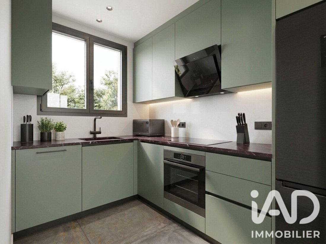 Apartment in Grandes Carrières-Clichy, Paris 18e Arrondissement, Paris 5 - 18929887