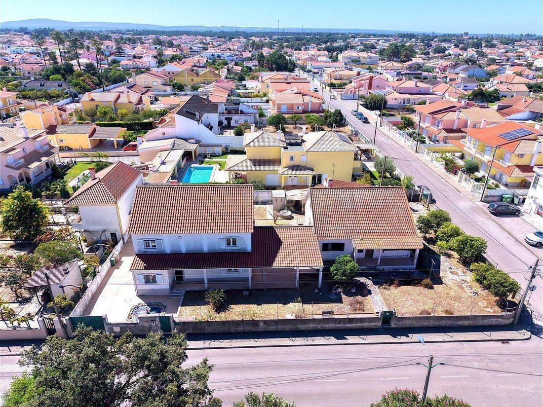Villa in Fernao Ferro, Setubal, Portugal 1 - 18928916