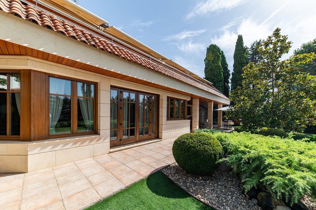 Chalet in Hortaleza, Madrid, Spain 3 - 18929740
