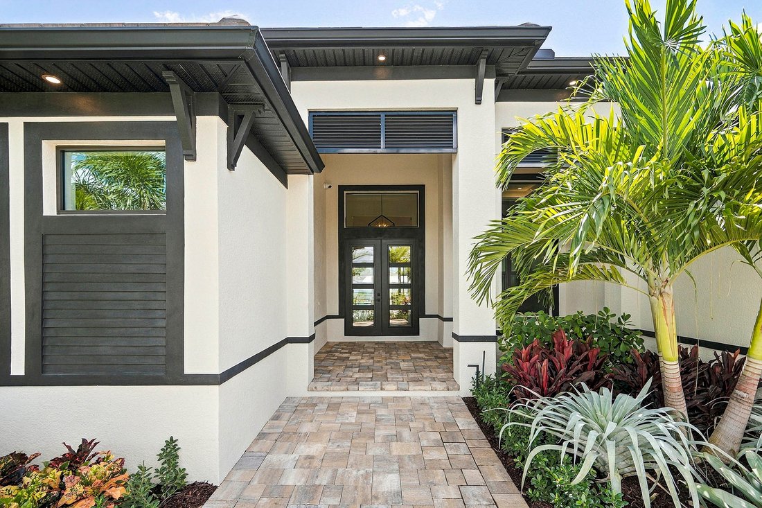 House in Cape Coral, Florida, United States 3 - 18929824