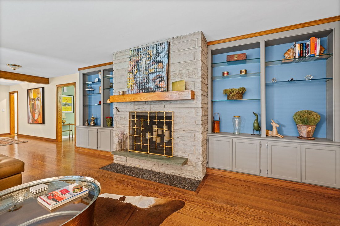 House in Skokie, Illinois, United States 5 - 18929722