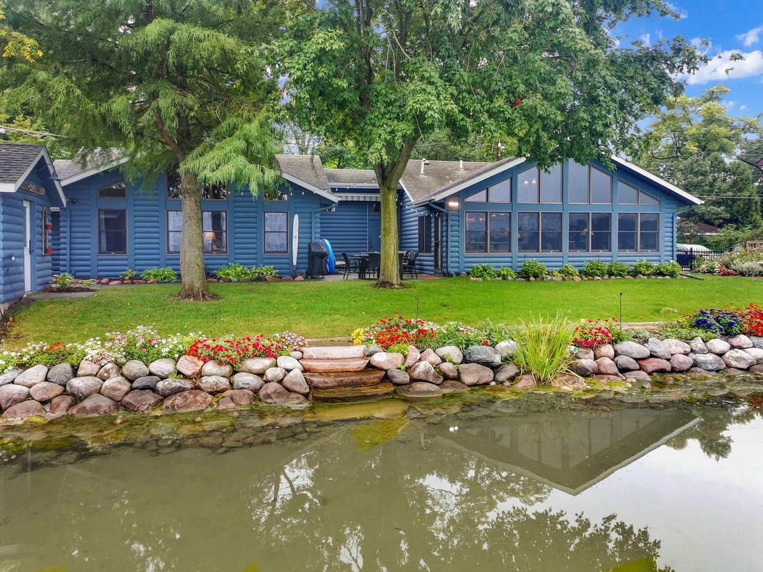 House in Twin Lakes, Wisconsin, United States 1 - 18929751