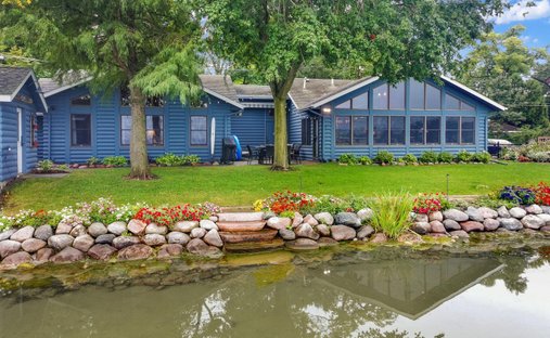 House in Twin Lakes, Wisconsin, United States 1