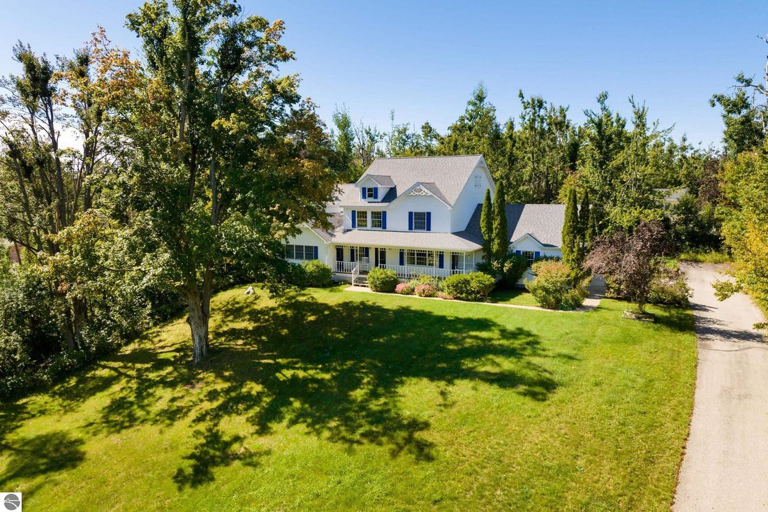 House in Gaylord, Michigan, United States 4 - 18929798