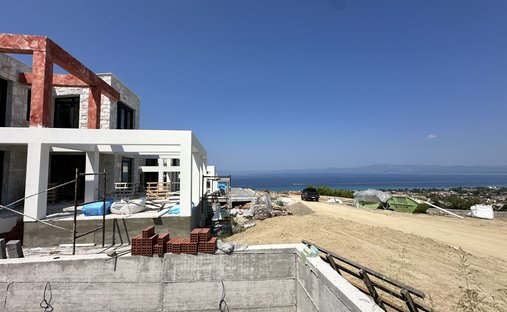 Villa in Pallini Municipal Unit, Macedonia and Thrace, Greece 1