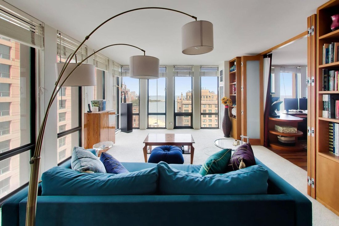 Condo in Chicago, Illinois, United States 5 - 18929776