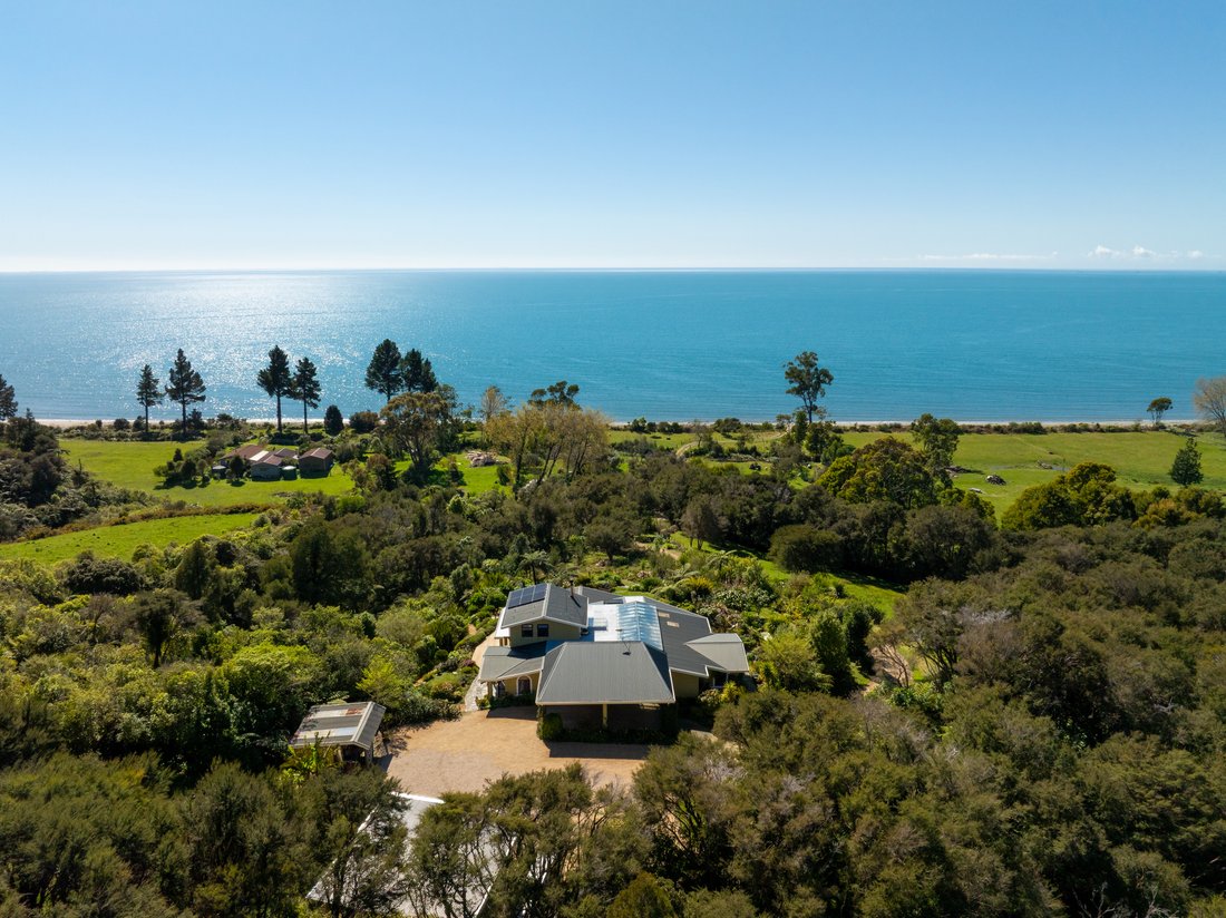 Puramahoi, Tasman, New Zealand 4 - 18929921