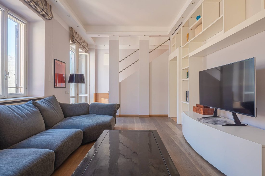 Apartment in Garibaldi - Porta Venezia, Milan, Lombardy 1 - 18930119