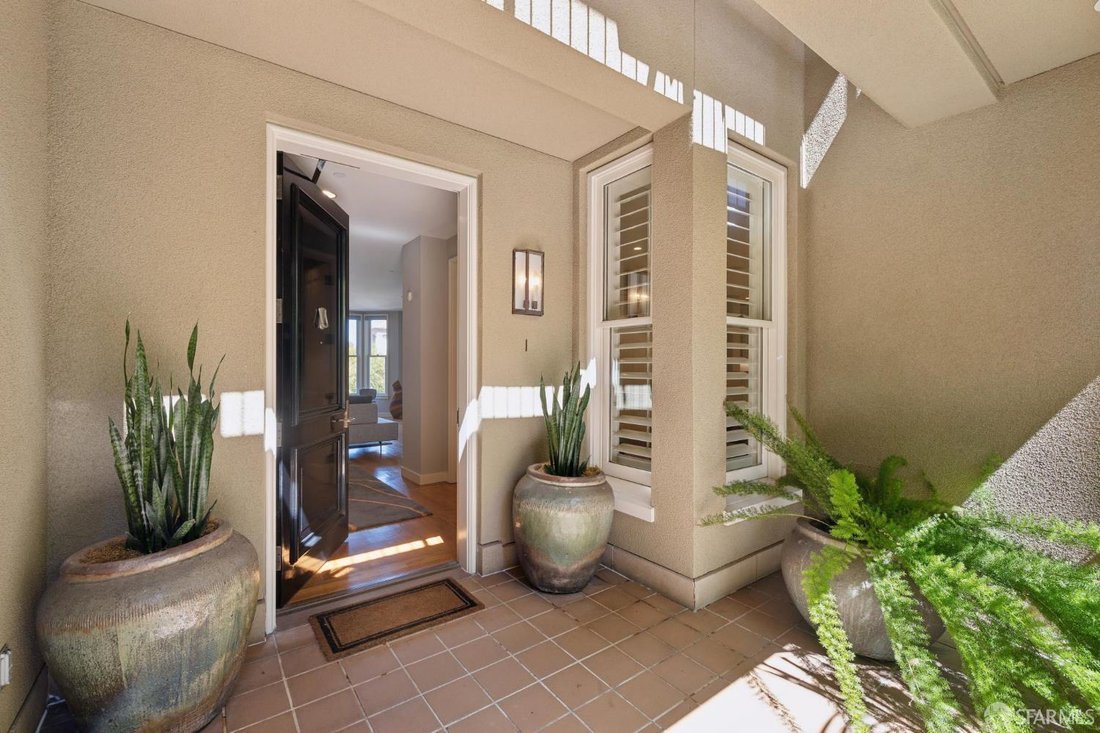 Condo in San Francisco, California, United States 2 - 18930140