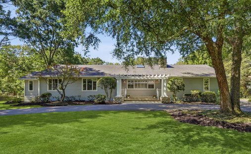 House in Tinton Falls, New Jersey, United States 1