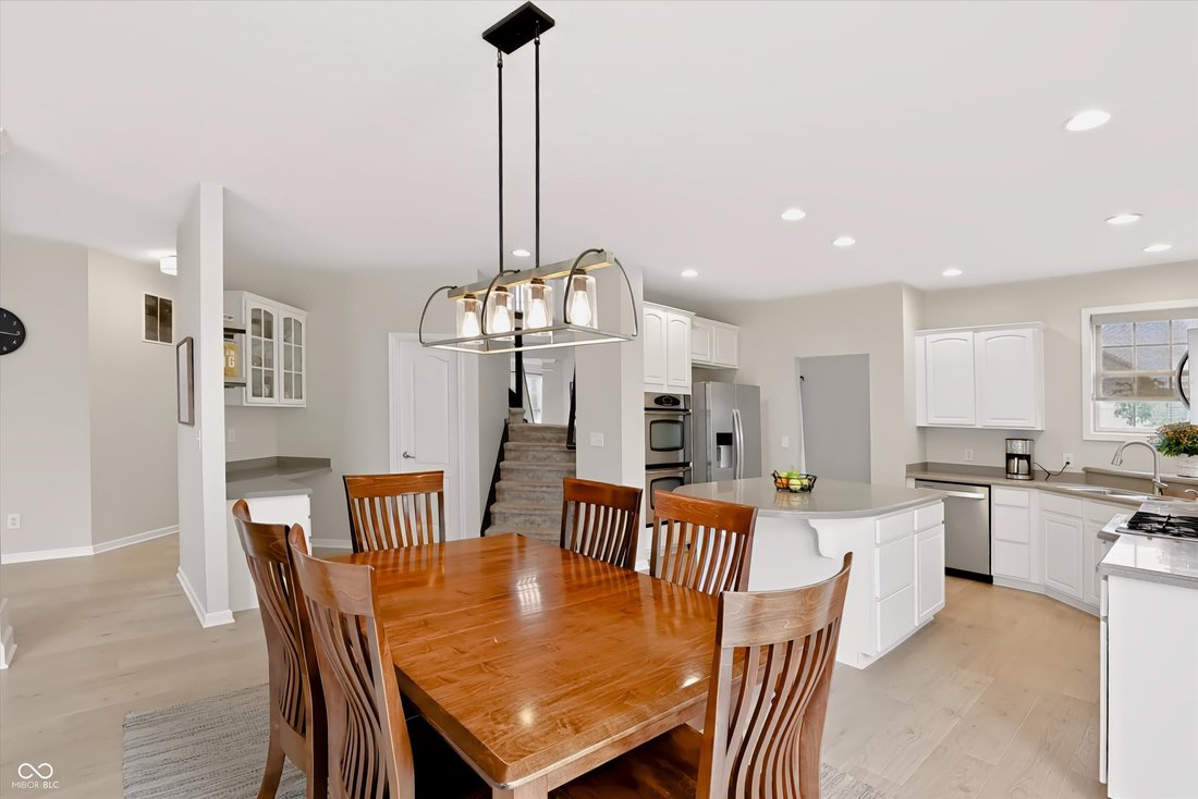 House in Zionsville, Indiana, United States 4 - 18930126