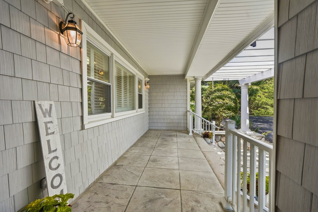 House in Tinton Falls, New Jersey, United States 4 - 18930132