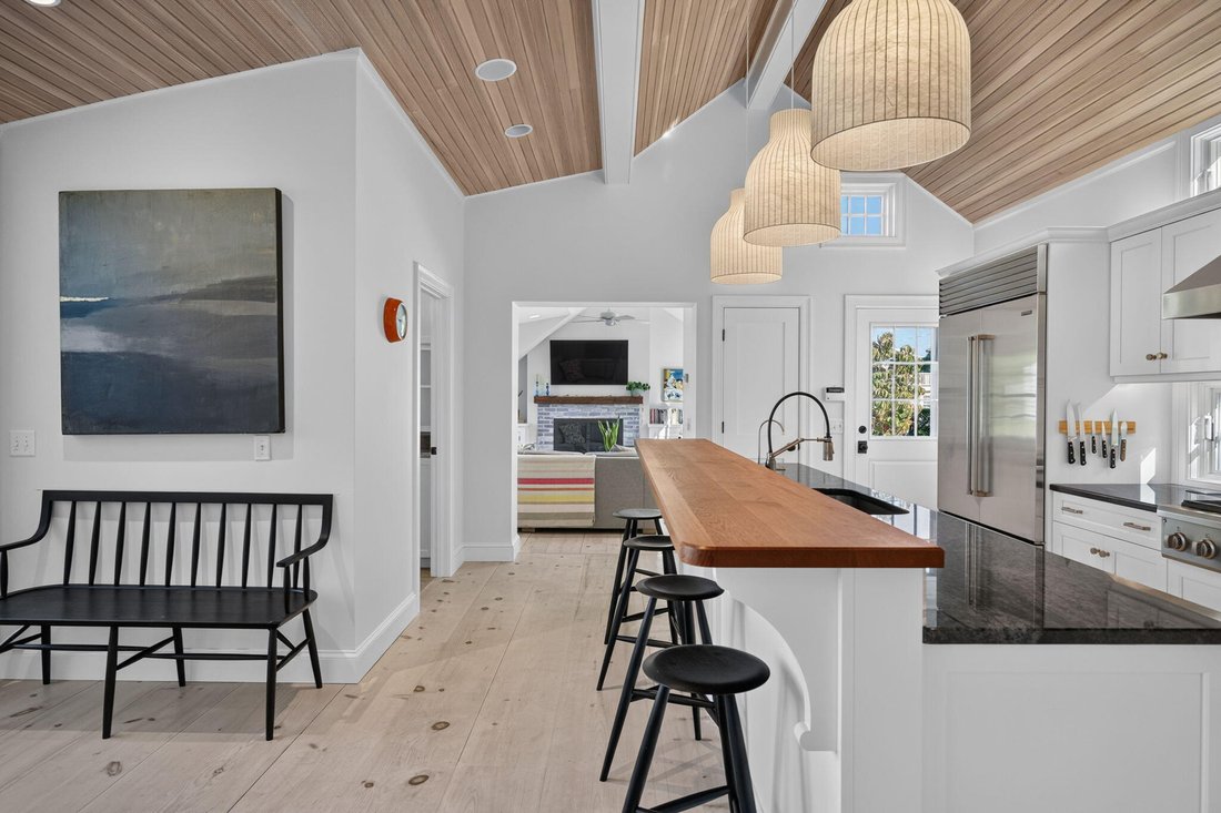 House in Chatham, Massachusetts, United States 3 - 18930116