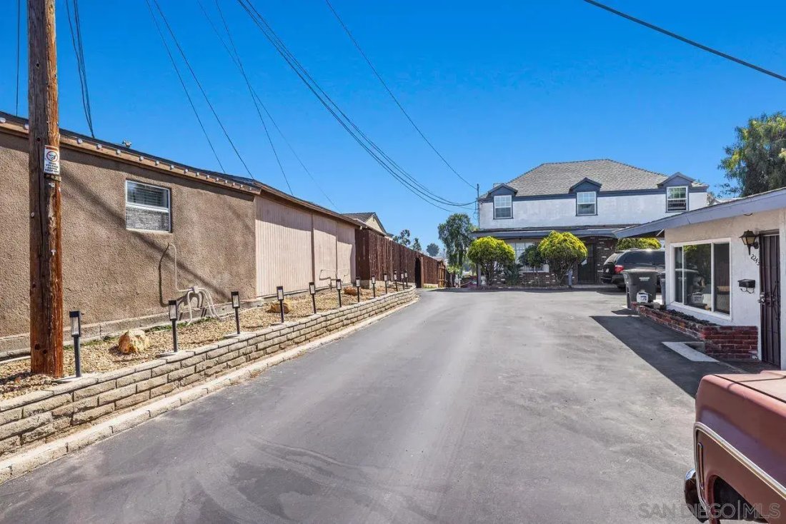 House in National City, California, United States 3 - 18930139
