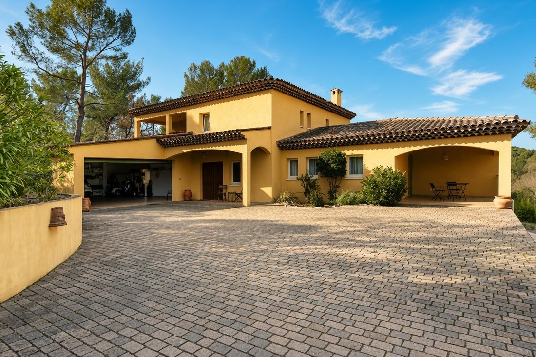 Villa in Tourrettes, Provence-Alpes-Côte d'Azur, France 4 - 17407517
