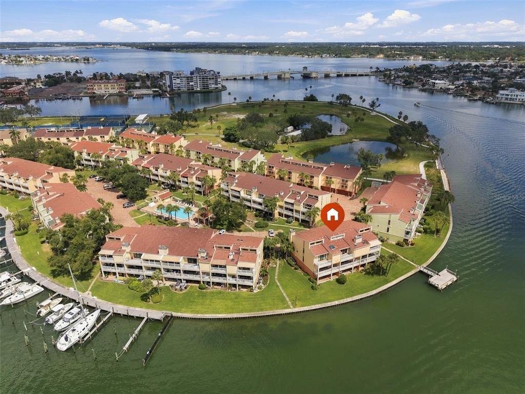 St. Pete Beach, Florida, United States 3 - 18930215