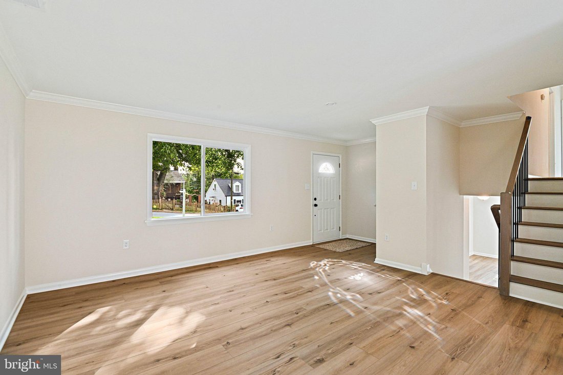 House in West Falls Church, Virginia, United States 4 - 18930188