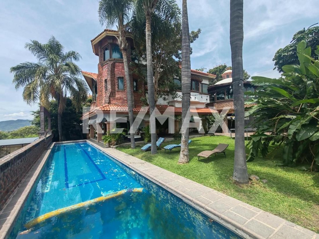 House in Lomas de Cocoyoc, Morelos, Mexico 1 - 18930209