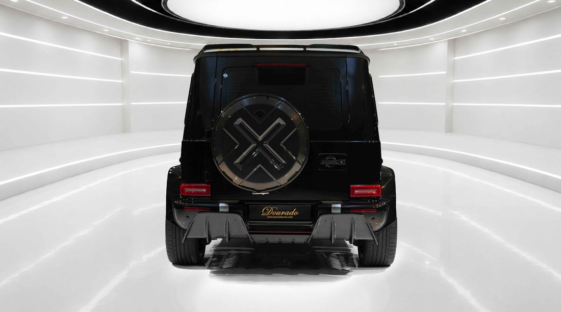 Suv in Dubai, United Arab Emirates 5 - 18930177