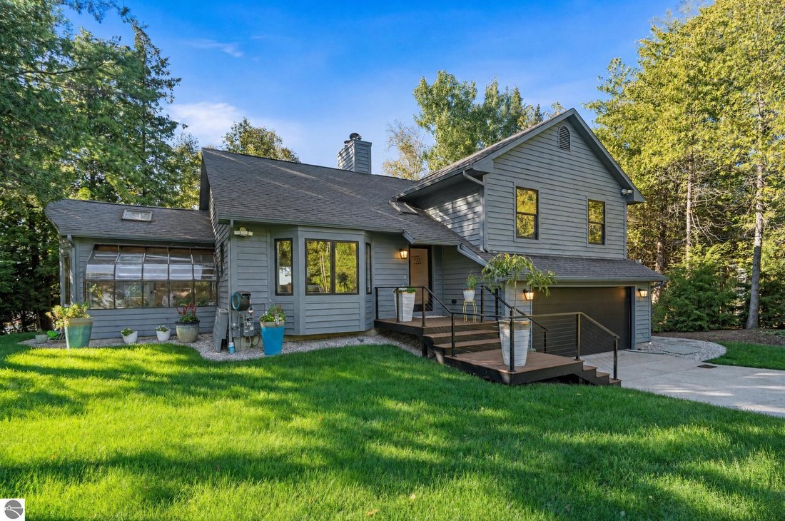 House in Charlevoix, Michigan, United States 4 - 18930533