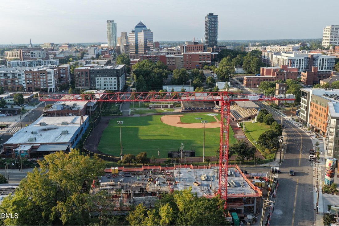 Condo in Durham, North Carolina, United States 2 - 17905284