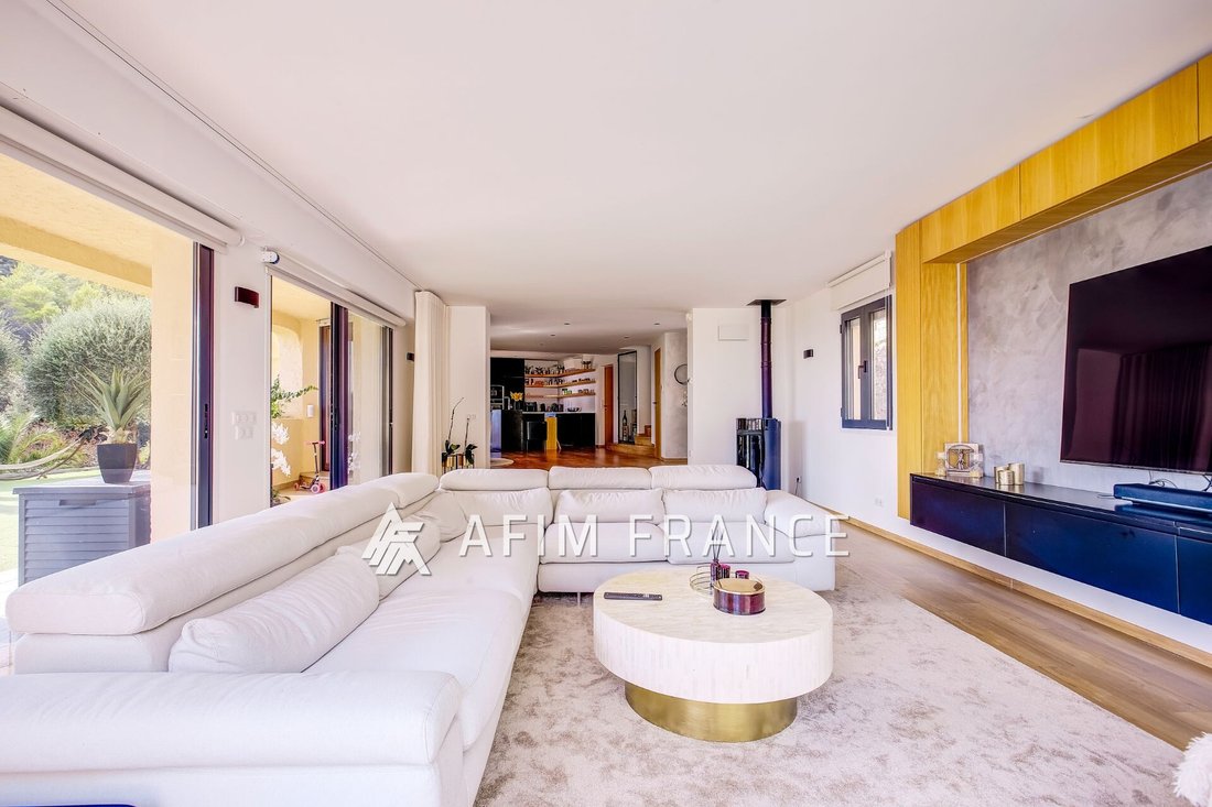 Villa in Tourrette-Levens, Provence-Alpes-Côte d'Azur, France 5 - 18931468