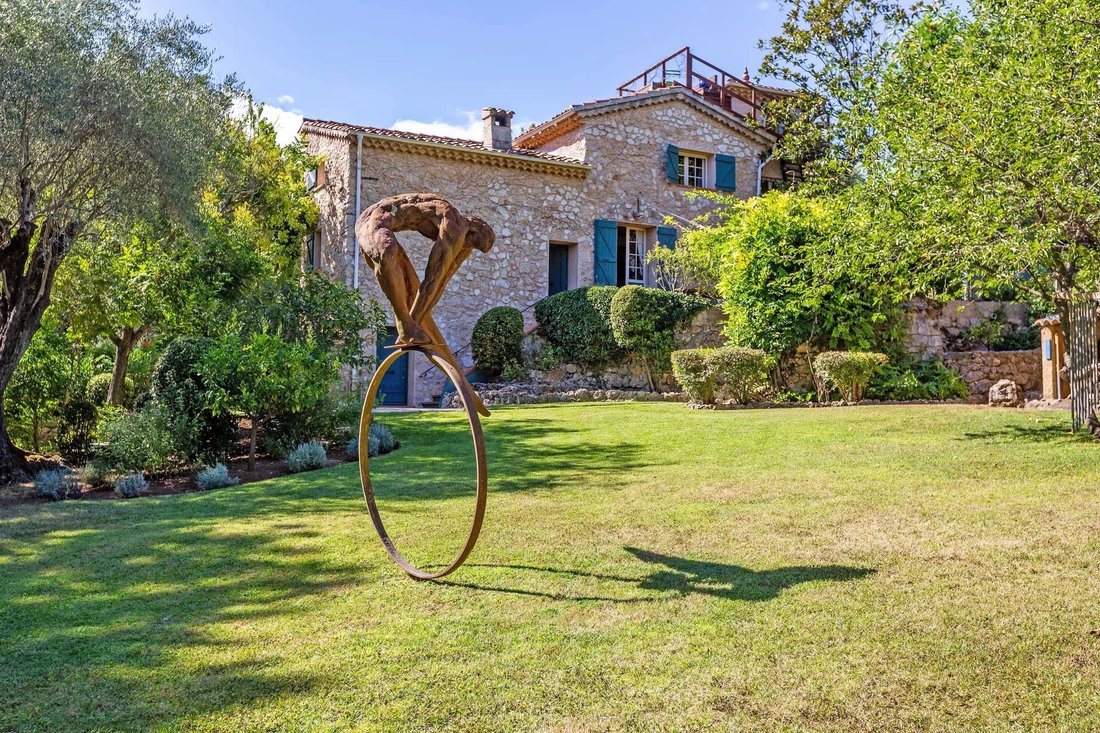 Country House in Nord, Roquefort-les-Pins, France 3 - 18931523