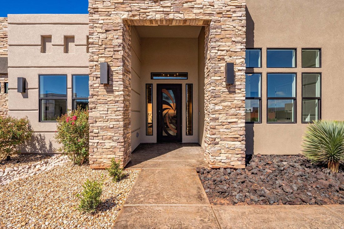 House in Ivins, Utah, United States 4 - 18930612